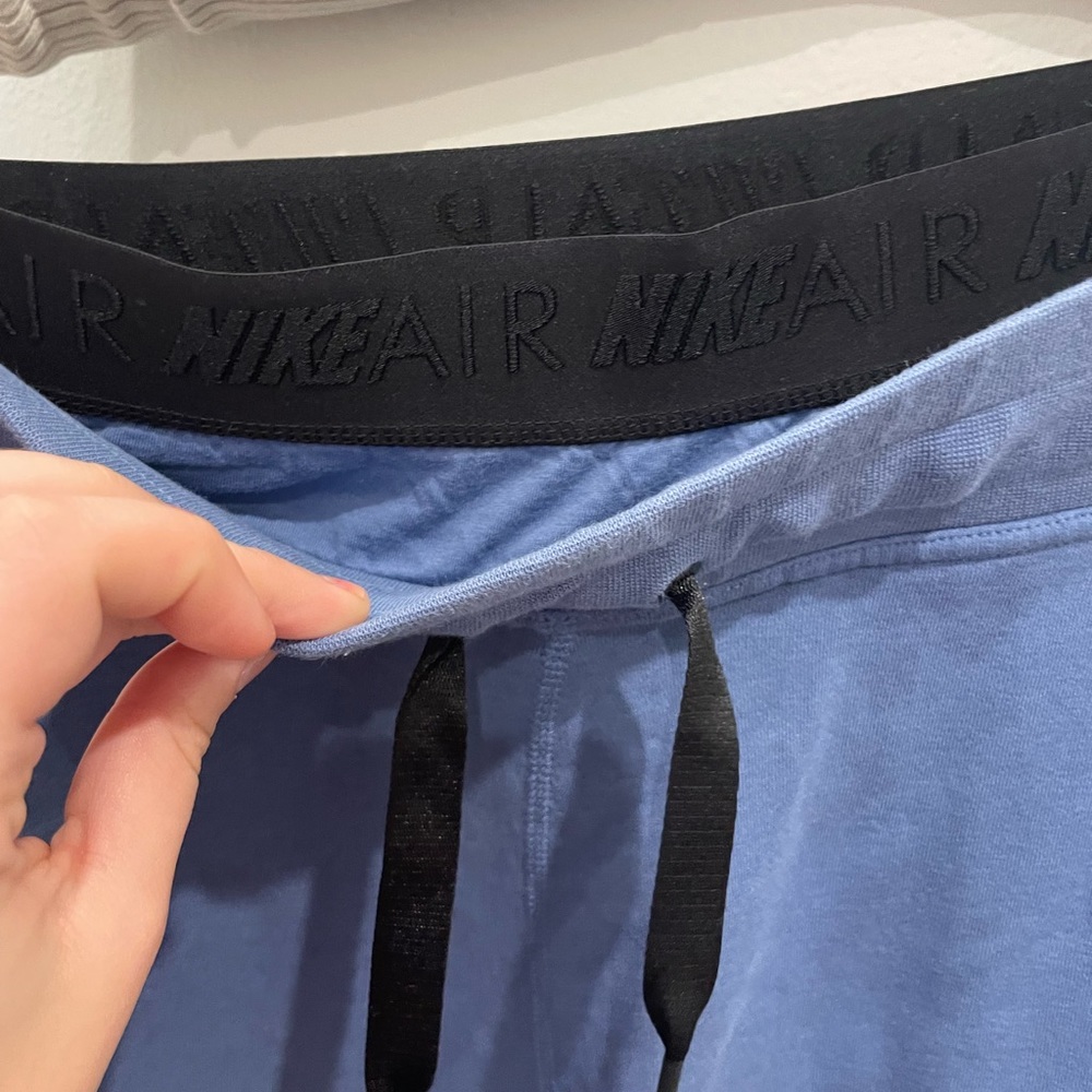 Nike sweatpants with cool waist band detail